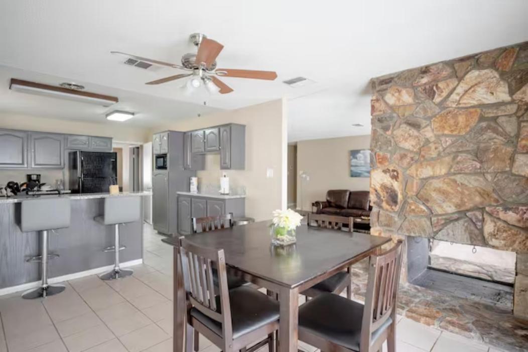 Pool 4 Bedroom 2 Bath Close To Strip Las Vegas Zewnętrze zdjęcie